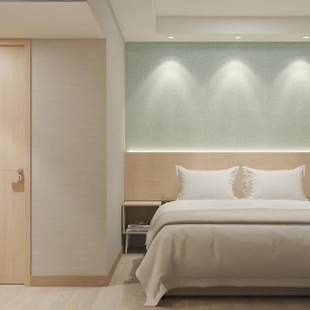 Eightin Hotel Sudirman Jakarta Extérieur photo
